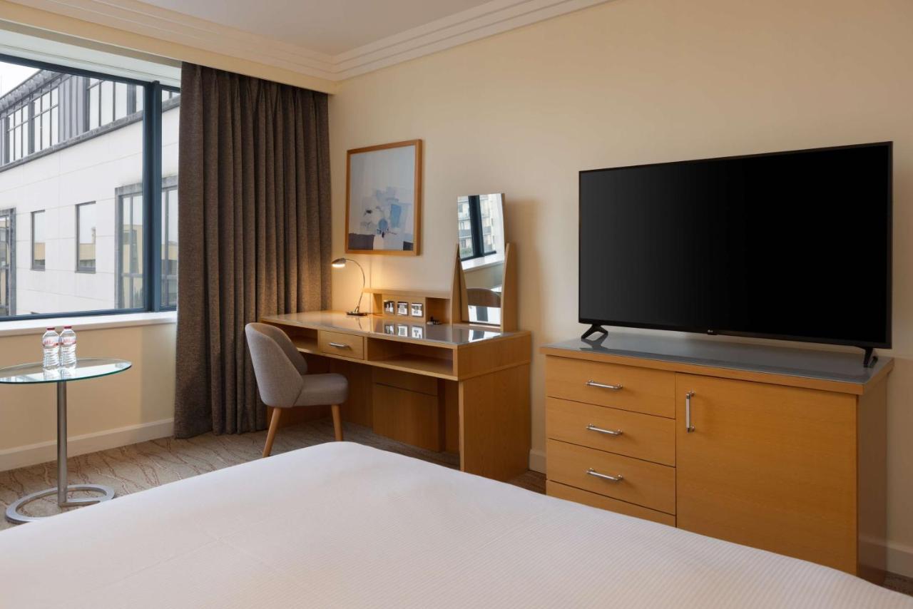 Hotel Hilton Dublin Airport Cloghran Exterior foto