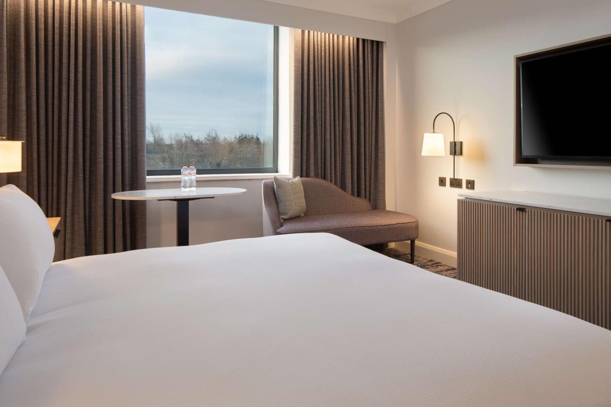 Hotel Hilton Dublin Airport Cloghran Exterior foto